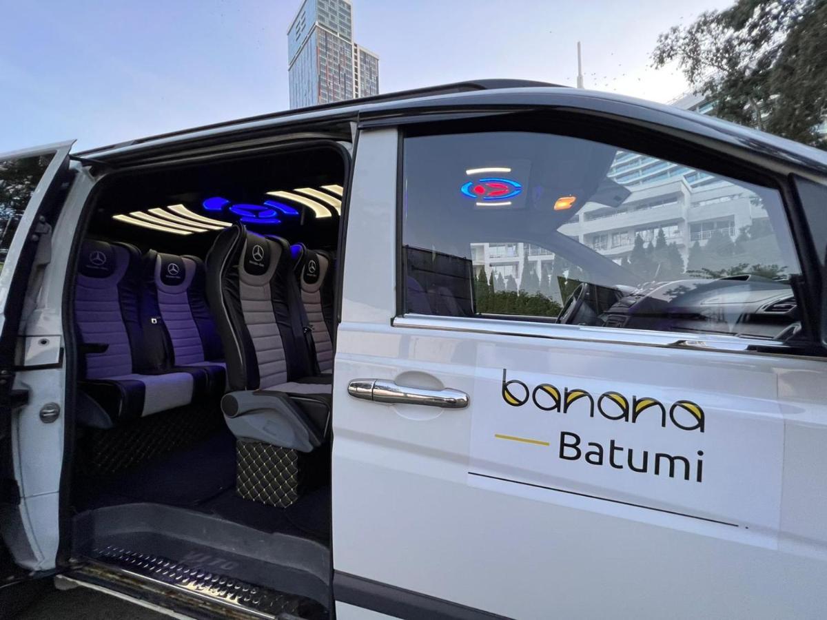 Banana Apartments Batumi Esterno foto