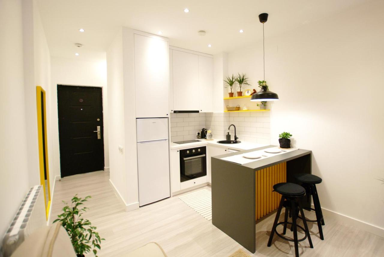 Banana Apartments Batumi Esterno foto