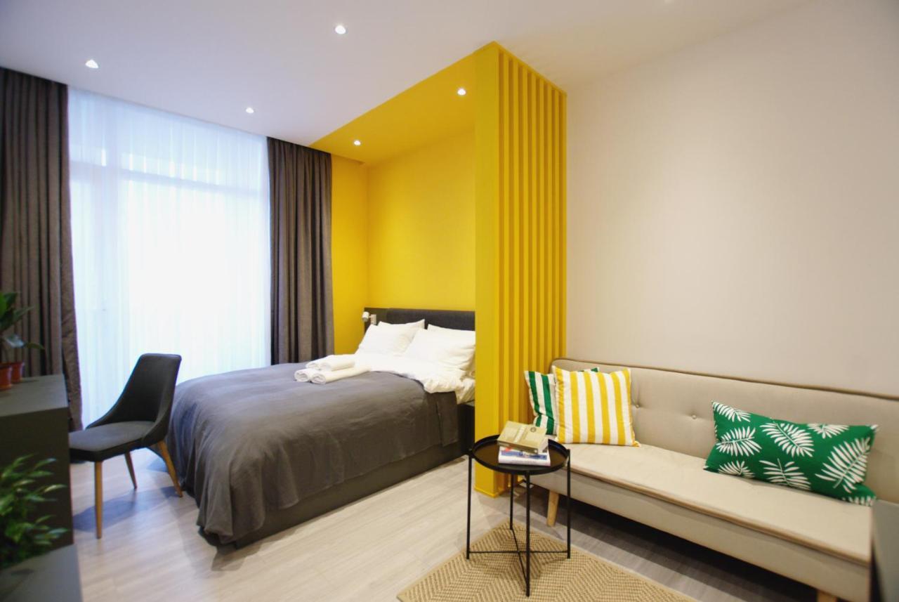 Banana Apartments Batumi Esterno foto